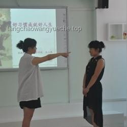 《学校说教VS《学不了就滚》理念对比分析》